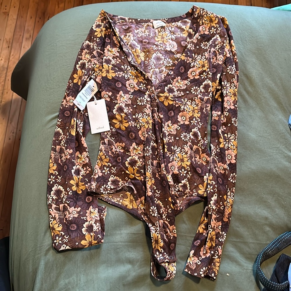 Wilfred NWT bodysuit